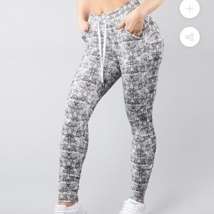 Jasmine Joggers Hustle print